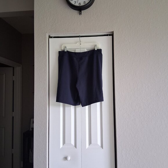 2 Pairs of Athletic Works Cotton/Poly Blend Workout Shorts Women's Size 12/14 - Picture 10 of 16